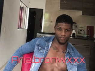 Arielbronwxxx