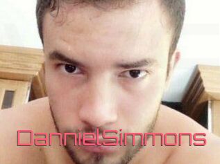 Danniel_Simmons