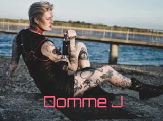 Domme_J