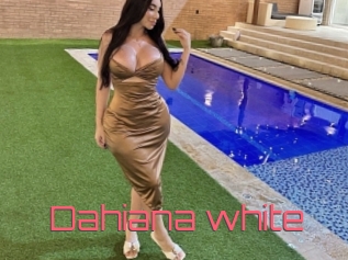 Dahiana_white