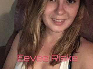 Eevee_Riske