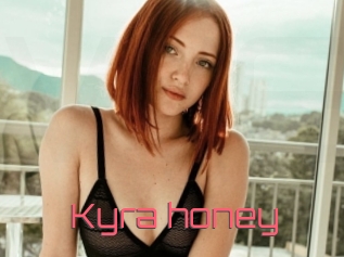Kyra_honey