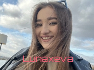 Lunaxeva