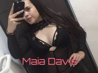 Maia_Davis