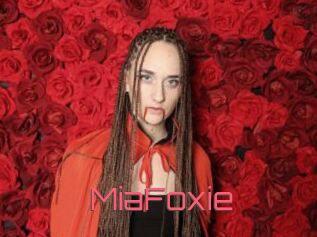 MiaFoxie