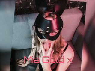 Mia_Gold_x