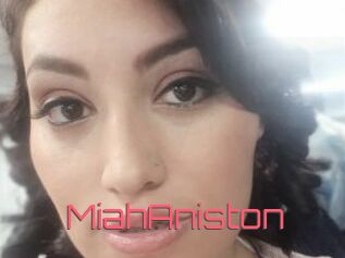 MiahAniston
