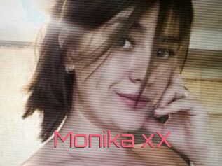 Monika_xX