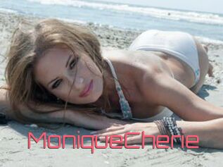 MoniqueCherie
