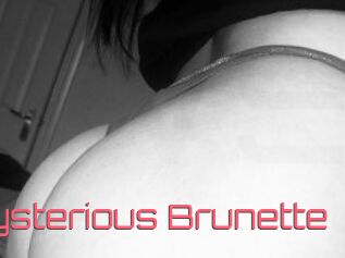 Mysterious_Brunette