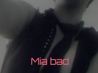 Mia_bad