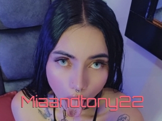 Miaandtony22