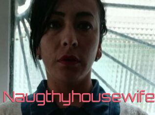 Naugthy_housewife