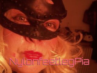 NylonfeetlegPia
