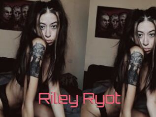 Riley_Ryot