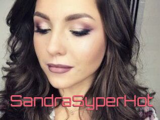 SandraSyperHot