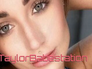 TiaTaylorBabestation